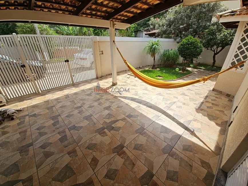 Casa com 3 quartos à venda, 199m2 em Jardim Floresta, Atibaia - SP - imagem 2 Foto 2 de Casa com 3 quartos à venda, 199m2 em Jardim Floresta, Atibaia - SP