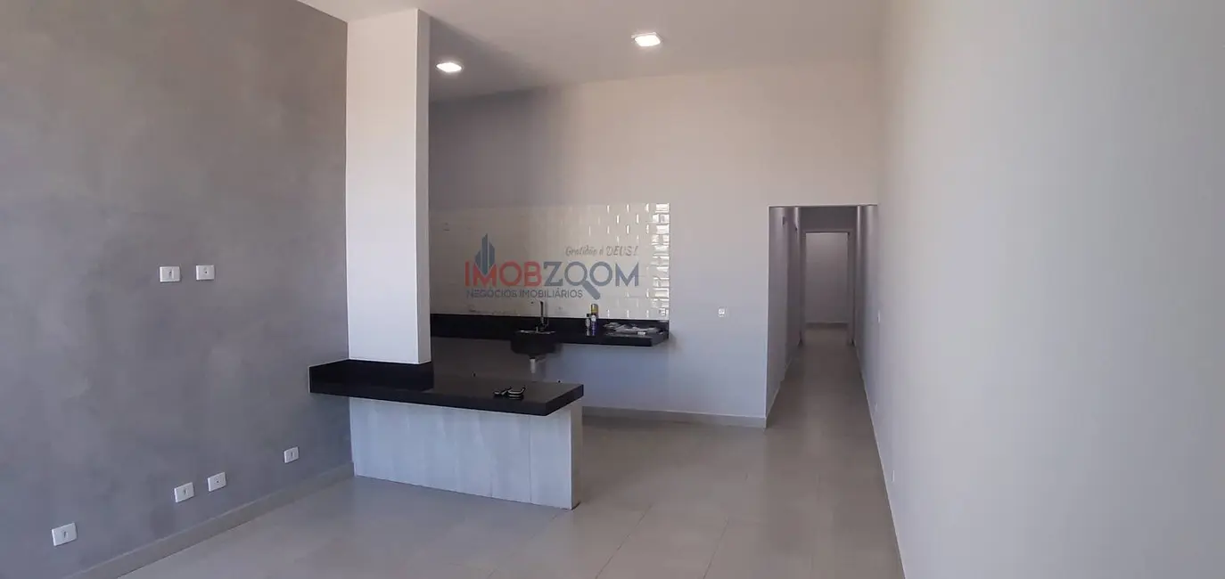 Foto 2 de Casa com 3 quartos à venda, 101m2 em Loteamento Vale das Flores, Atibaia - SP