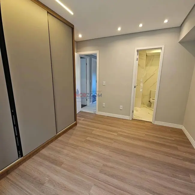 Apartamento com 3 quartos para alugar, 185m2 em Nova Gardênia, Atibaia - SP - imagem 8 Foto 8 de Apartamento com 3 quartos para alugar, 185m2 em Nova Gardênia, Atibaia - SP