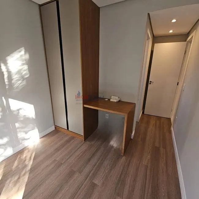 Apartamento com 3 quartos para alugar, 185m2 em Nova Gardênia, Atibaia - SP - imagem 6 Foto 6 de Apartamento com 3 quartos para alugar, 185m2 em Nova Gardênia, Atibaia - SP