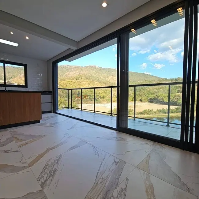 Apartamento com 3 quartos para alugar, 185m2 em Nova Gardênia, Atibaia - SP - imagem 3 Foto 3 de Apartamento com 3 quartos para alugar, 185m2 em Nova Gardênia, Atibaia - SP