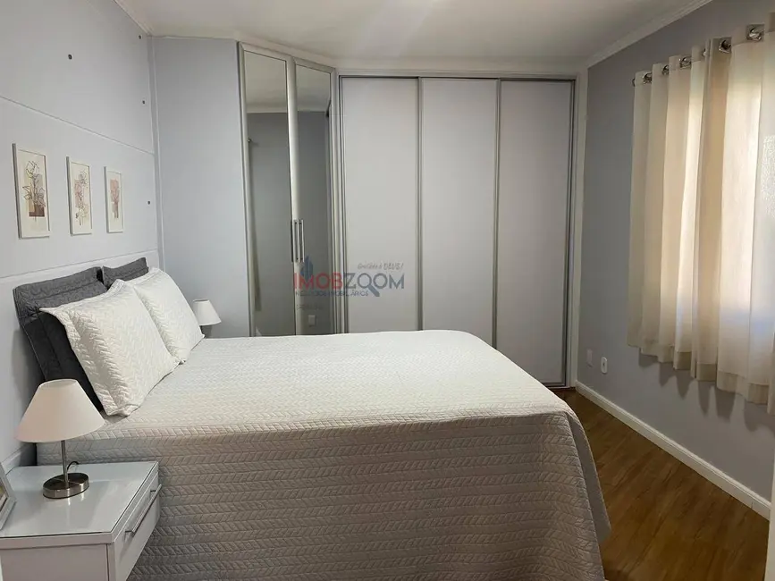 Foto 9 de Casa com 3 quartos à venda, 300m2 em Jardim Maristela, Atibaia - SP