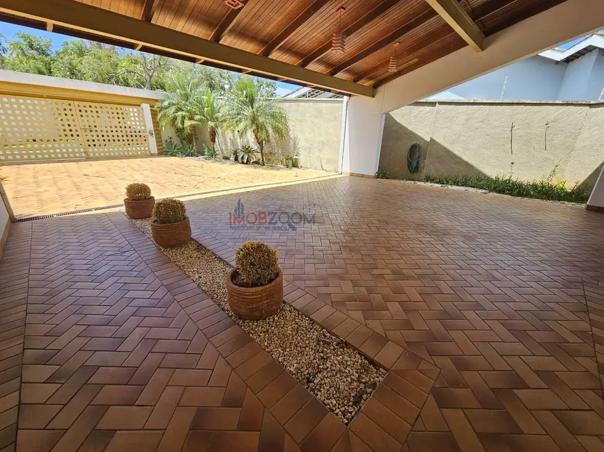 Foto 4 de Casa com 3 quartos à venda, 600m2 em Cidade Satélite, Atibaia - SP