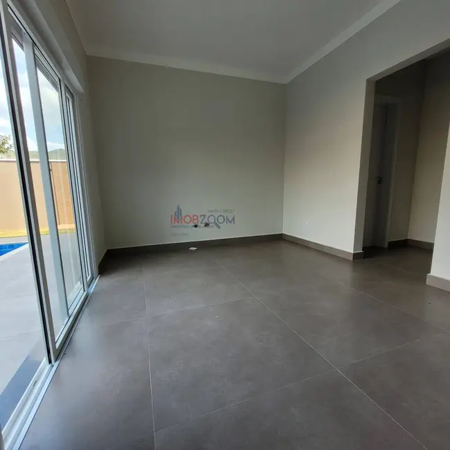 Foto 6 de Casa com 3 quartos à venda, 360m2 em Jardim dos Pinheiros, Atibaia - SP