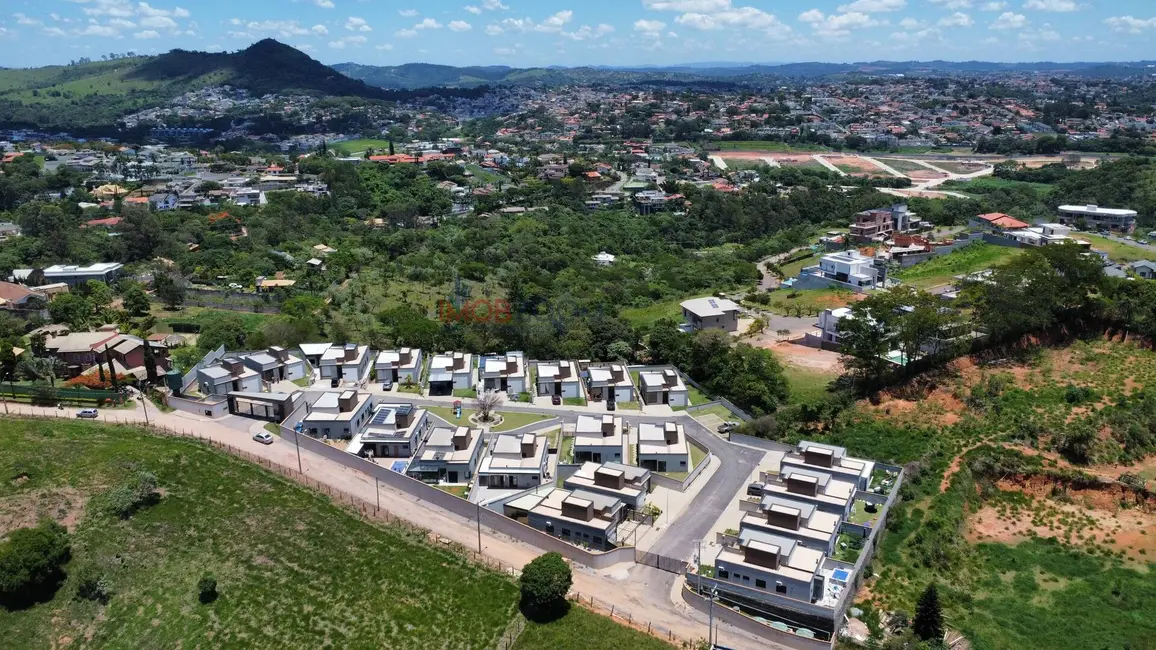 Foto 2 de Casa com 3 quartos à venda, 298m2 em Marmeleiro, Atibaia - SP