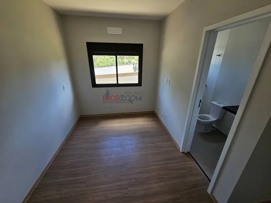 Foto 8 de Casa com 3 quartos à venda, 298m2 em Marmeleiro, Atibaia - SP