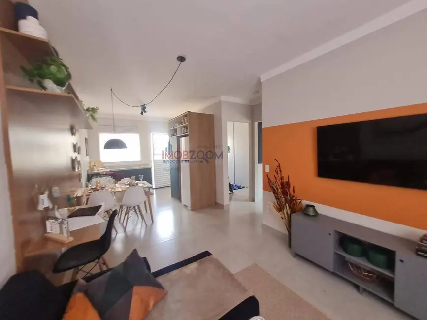 Foto 2 de Casa com 2 quartos à venda, 120m2 em Nova Cerejeira, Atibaia - SP