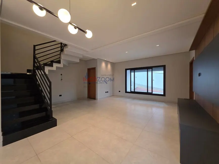 Foto 3 de Casa com 3 quartos à venda, 250m2 em Jardim Paulista, Atibaia - SP