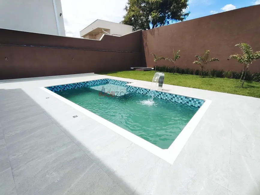 Foto 3 de Casa à venda e para alugar em Rio Abaixo, Atibaia - SP