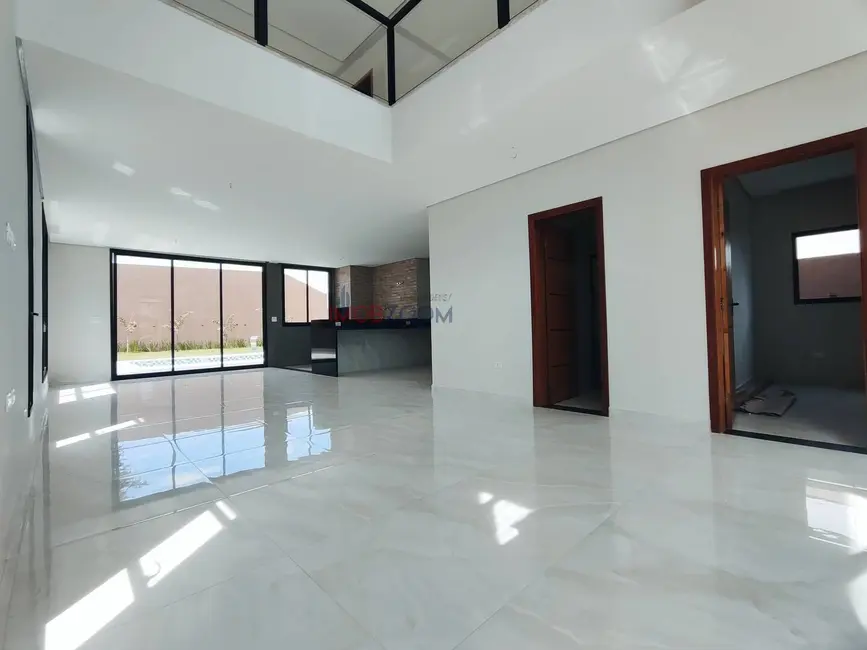 Foto 7 de Casa à venda e para alugar em Rio Abaixo, Atibaia - SP