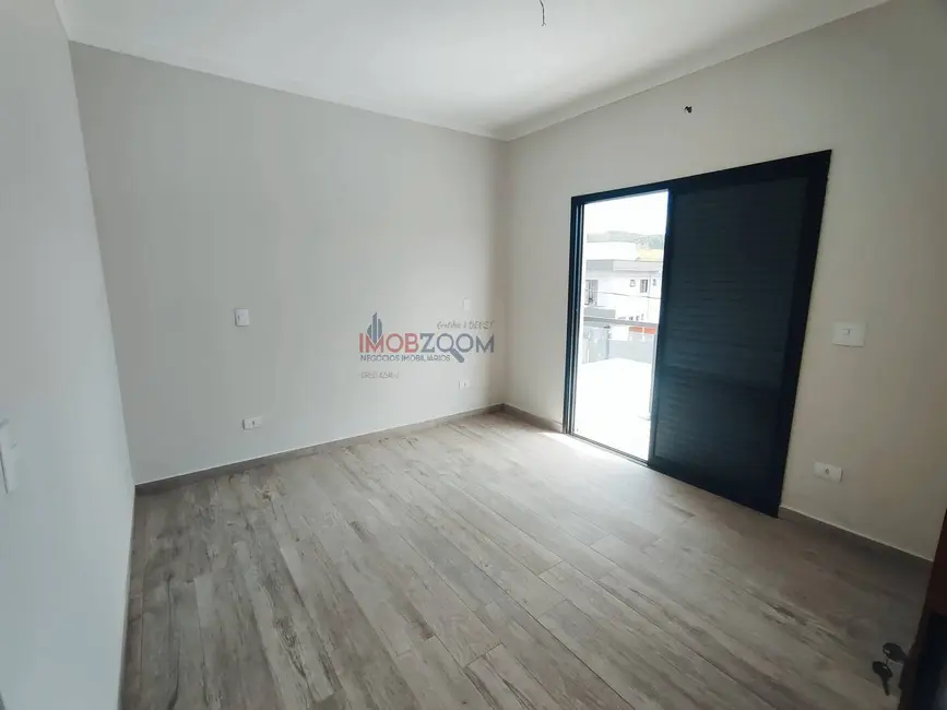 Foto 9 de Casa à venda e para alugar em Rio Abaixo, Atibaia - SP