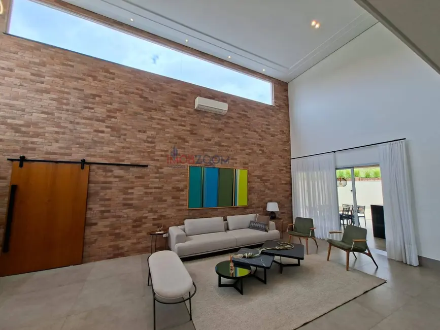 Foto 5 de Casa com 4 quartos à venda, 355m2 em Atibaia - SP