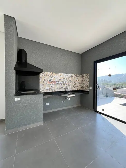 Casa com 3 quartos à venda, 250m2 em Rio Abaixo, Atibaia - SP - imagem 9 Foto 9 de Casa com 3 quartos à venda, 250m2 em Rio Abaixo, Atibaia - SP