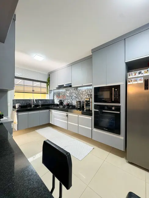 Foto 6 de Casa com 4 quartos à venda em Vila Rica, Atibaia - SP