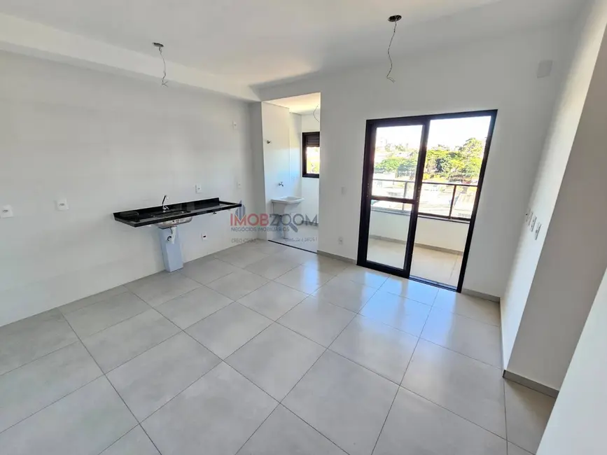 Apartamento com 1 quarto à venda, 44m2 em Atibaia Jardim, Atibaia - SP - imagem 3 Foto 3 de Apartamento com 1 quarto à venda, 44m2 em Atibaia Jardim, Atibaia - SP