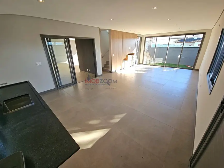 Foto 4 de Casa com 3 quartos à venda, 177m2 em Loteamento Loanda, Atibaia - SP