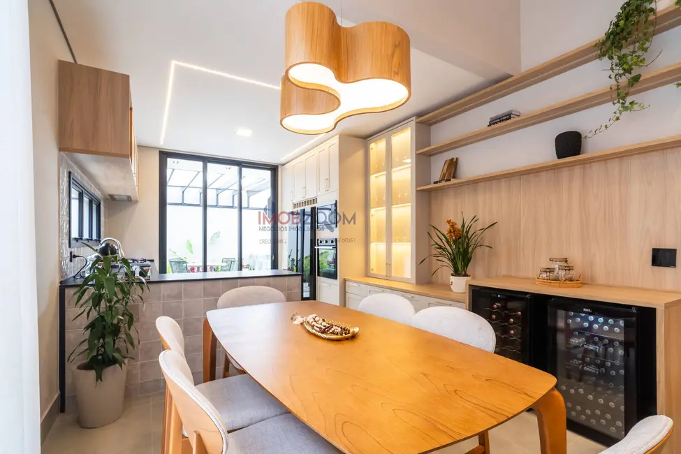 Foto 6 de Casa com 3 quartos à venda, 238m2 em Vila Esperia ou Giglio, Atibaia - SP
