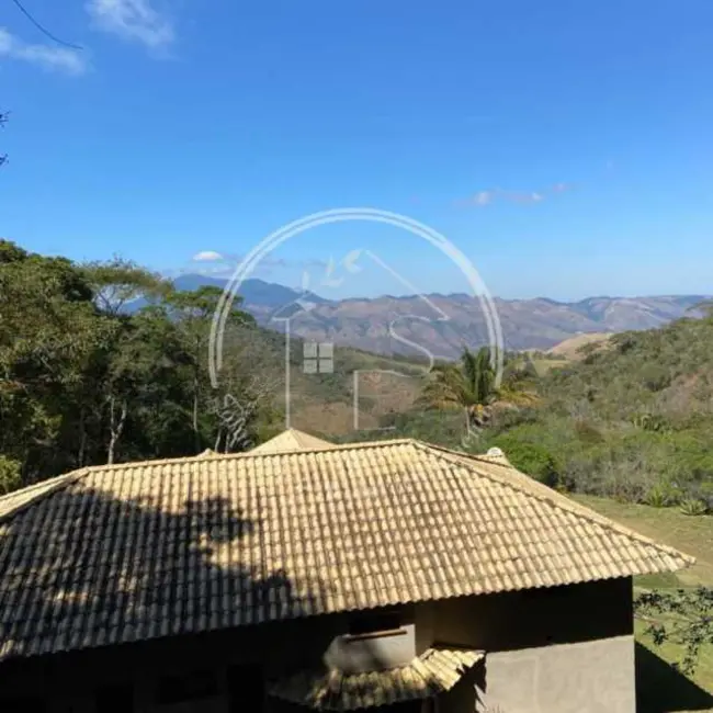 Foto 3 de Sítio / Rancho com 3 quartos à venda em Vassouras - RJ