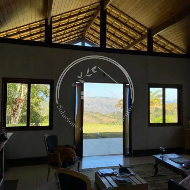 Foto 4 de Sítio / Rancho com 3 quartos à venda em Vassouras - RJ