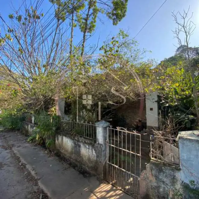 Foto 3 de Casa à venda em Miguel Pereira - RJ