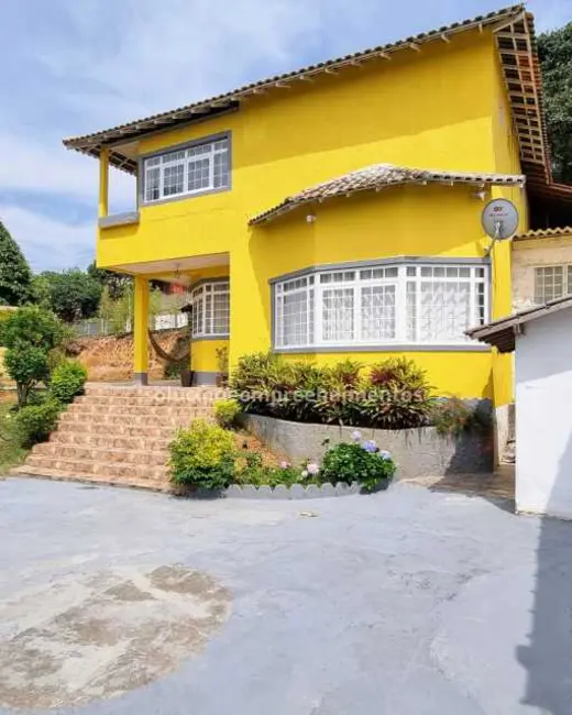 Foto 2 de Casa com 3 quartos à venda em Miguel Pereira - RJ
