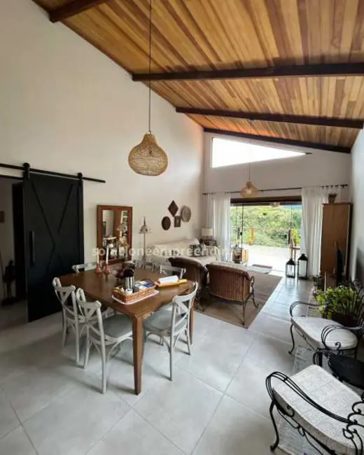 Foto 2 de Casa com 3 quartos à venda em Miguel Pereira - RJ