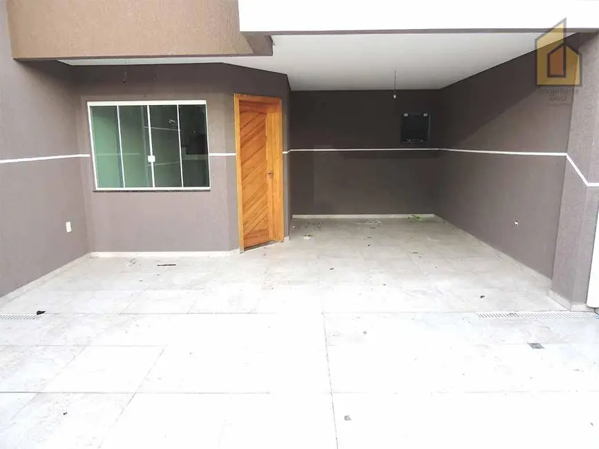 Sobrado com 3 quartos à venda, 180m2 em Fazenda Velha, Araucaria - PR - imagem 3 Foto 3 de Sobrado com 3 quartos à venda, 180m2 em Fazenda Velha, Araucaria - PR