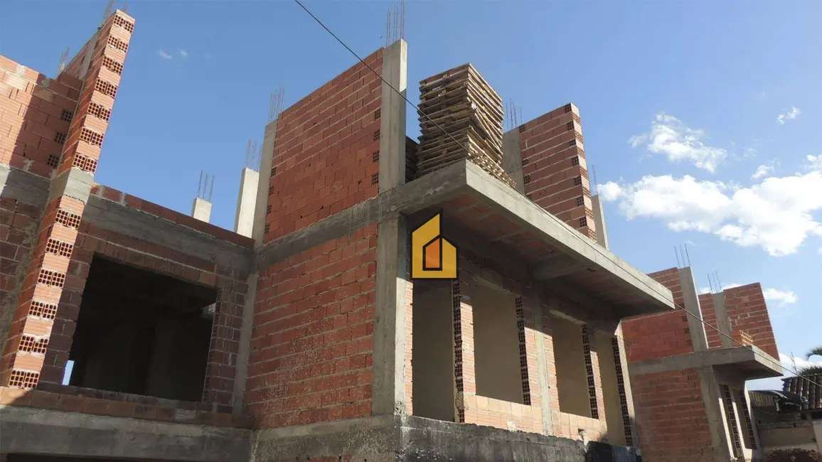 Sobrado com 3 quartos à venda, 141m2 em Centro, Araucaria - PR - imagem 9 Foto 9 de Sobrado com 3 quartos à venda, 141m2 em Centro, Araucaria - PR