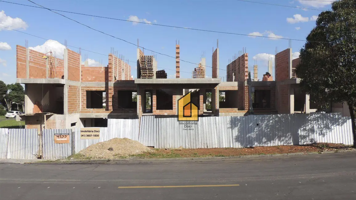 Sobrado com 3 quartos à venda, 141m2 em Centro, Araucaria - PR - imagem 3 Foto 3 de Sobrado com 3 quartos à venda, 141m2 em Centro, Araucaria - PR