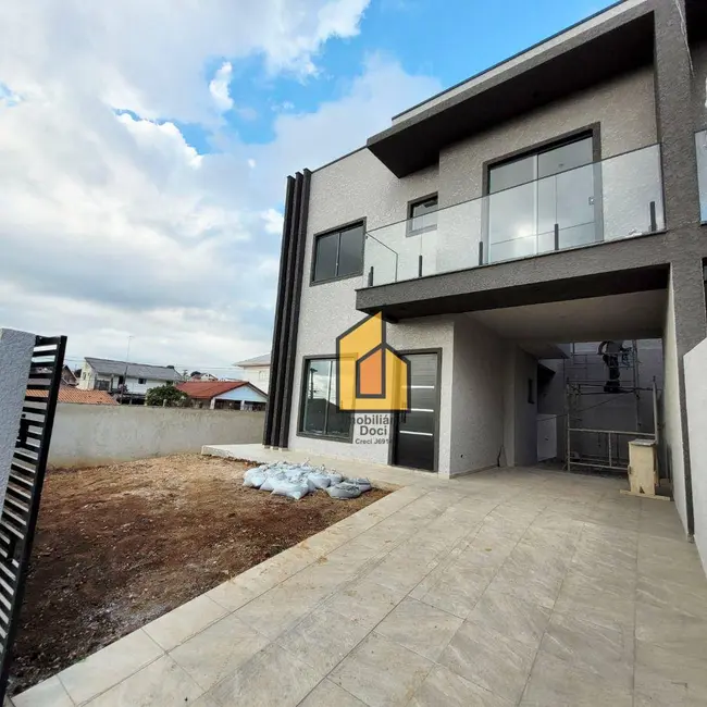 Sobrado com 3 quartos à venda, 110m2 em Campina da Barra, Araucaria - PR - imagem 4 Foto 4 de Sobrado com 3 quartos à venda, 110m2 em Campina da Barra, Araucaria - PR