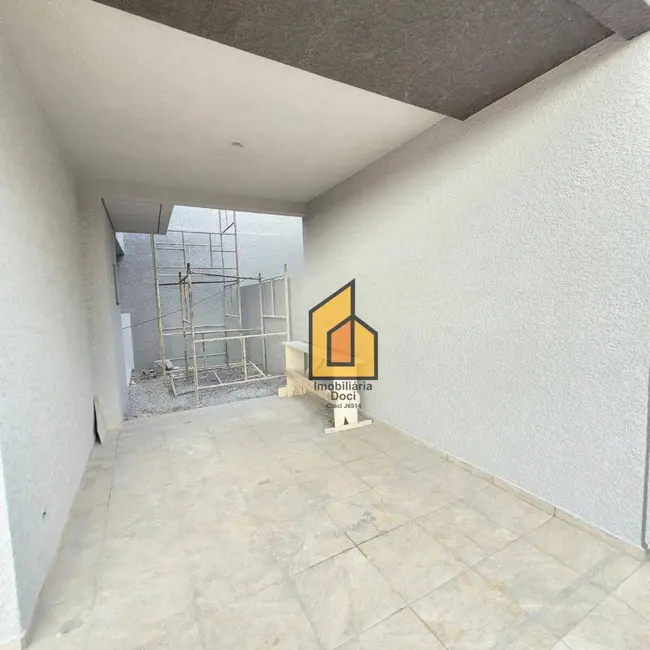 Sobrado com 3 quartos à venda, 110m2 em Campina da Barra, Araucaria - PR - imagem 6 Foto 6 de Sobrado com 3 quartos à venda, 110m2 em Campina da Barra, Araucaria - PR