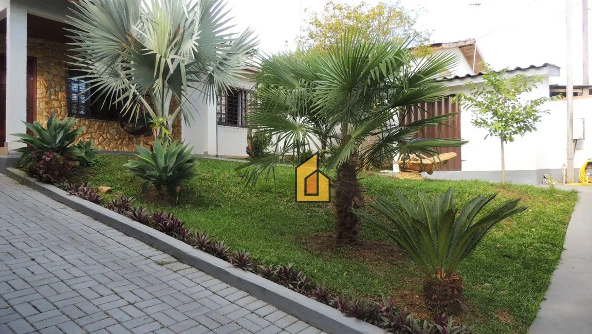 Foto 3 de Casa com 2 quartos à venda, 360m2 em Iguaçu, Araucaria - PR