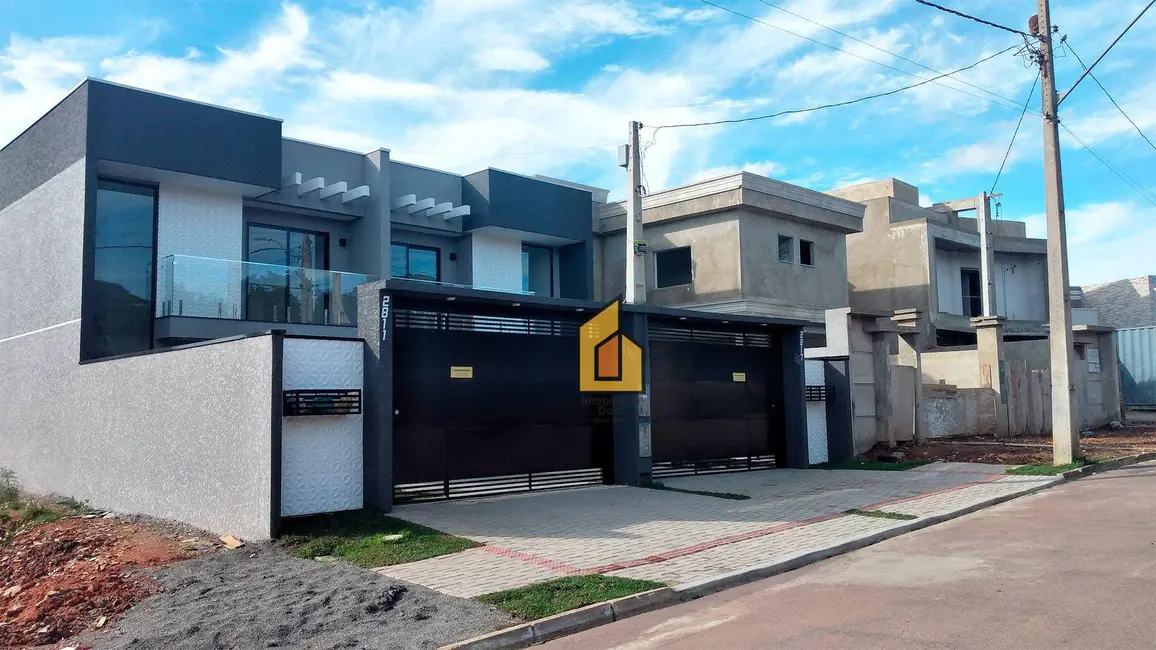 Foto 3 de Sobrado com 3 quartos à venda, 240m2 em Iguaçu, Araucaria - PR