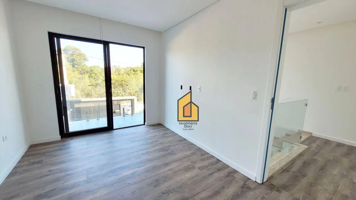 Foto 8 de Sobrado com 3 quartos à venda, 240m2 em Iguaçu, Araucaria - PR