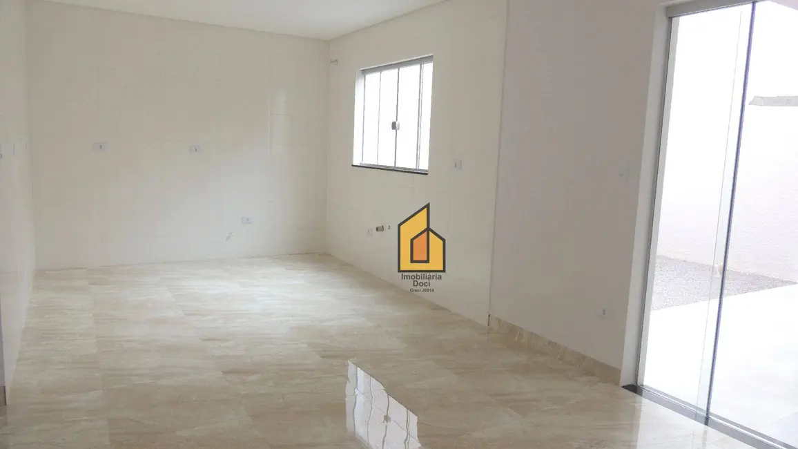Sobrado com 3 quartos à venda, 136m2 em Porto das Laranjeiras, Araucaria - PR - imagem 8 Foto 8 de Sobrado com 3 quartos à venda, 136m2 em Porto das Laranjeiras, Araucaria - PR