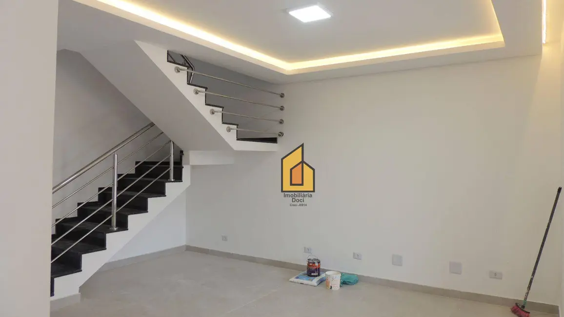 Sobrado com 3 quartos à venda, 180m2 em Fazenda Velha, Araucaria - PR - imagem 3 Foto 3 de Sobrado com 3 quartos à venda, 180m2 em Fazenda Velha, Araucaria - PR