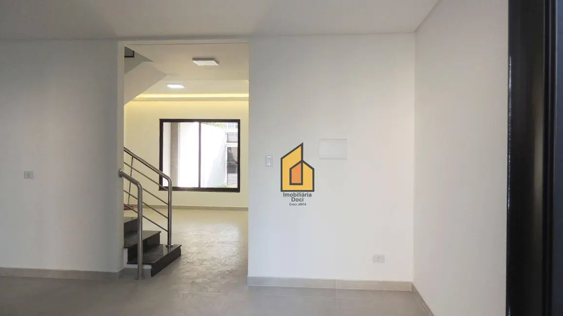 Sobrado com 3 quartos à venda, 180m2 em Fazenda Velha, Araucaria - PR - imagem 6 Foto 6 de Sobrado com 3 quartos à venda, 180m2 em Fazenda Velha, Araucaria - PR