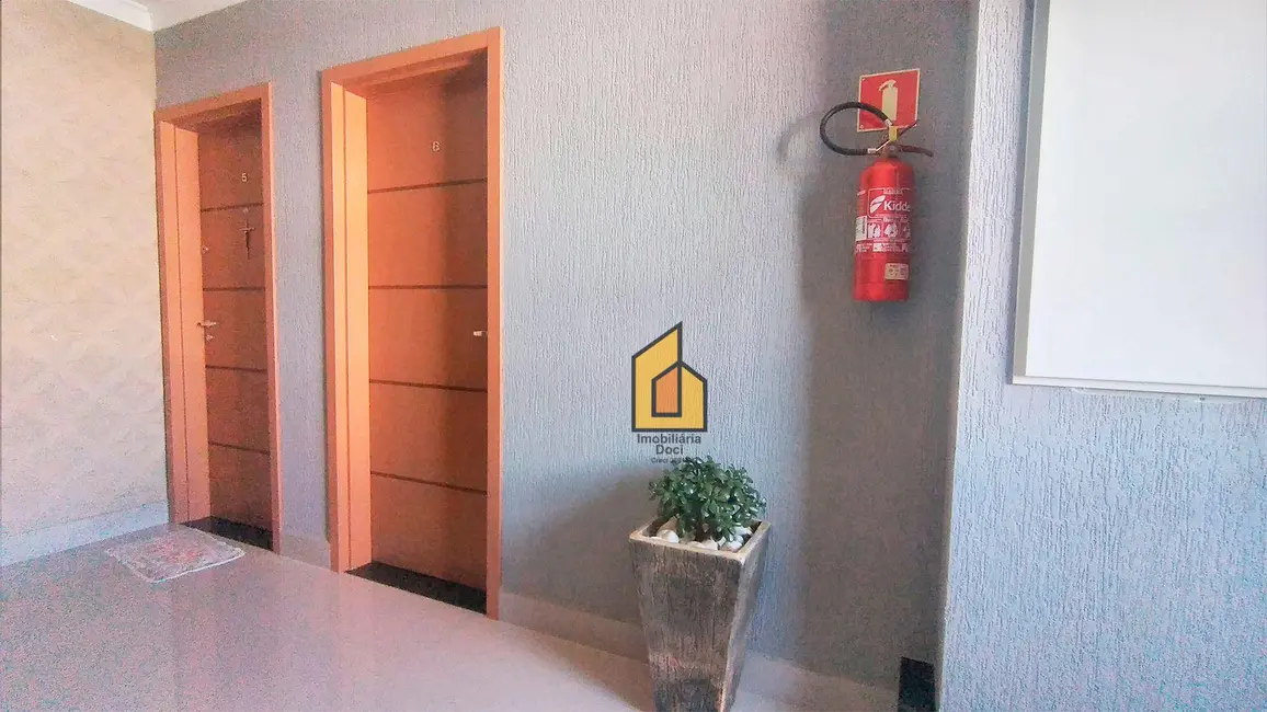 Apartamento com 3 quartos à venda, 79m2 em Iguaçu, Araucaria - PR - imagem 3 Foto 3 de Apartamento com 3 quartos à venda, 79m2 em Iguaçu, Araucaria - PR