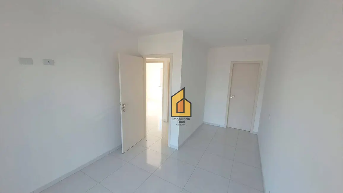 Sobrado com 3 quartos à venda, 110m2 em Costeira, Araucaria - PR - imagem 7 Foto 7 de Sobrado com 3 quartos à venda, 110m2 em Costeira, Araucaria - PR