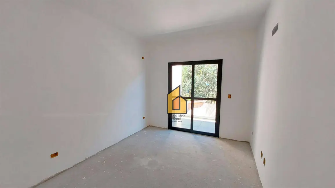 Foto 8 de Sobrado com 3 quartos à venda, 225m2 em Thomaz Coelho, Araucaria - PR