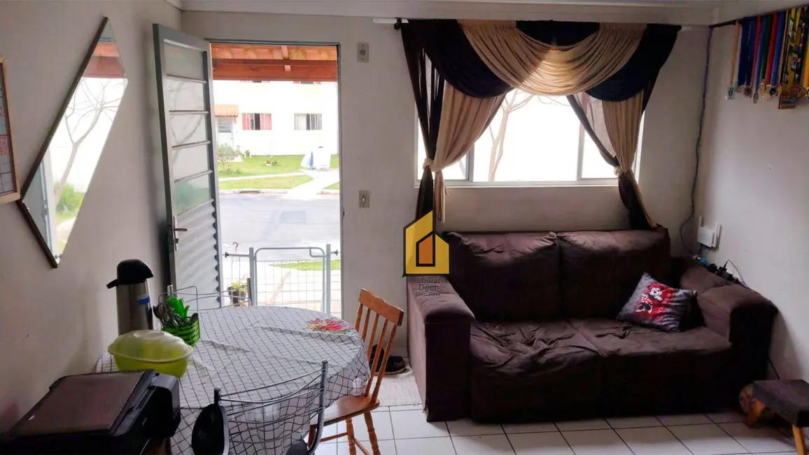 Apartamento com 2 quartos à venda, 42m2 em Costeira, Araucaria - PR - imagem 3 Foto 3 de Apartamento com 2 quartos à venda, 42m2 em Costeira, Araucaria - PR