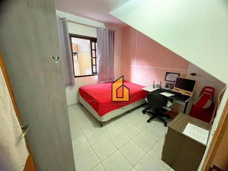 Foto 9 de Sobrado com 4 quartos à venda, 150m2 em Iguaçu, Araucaria - PR