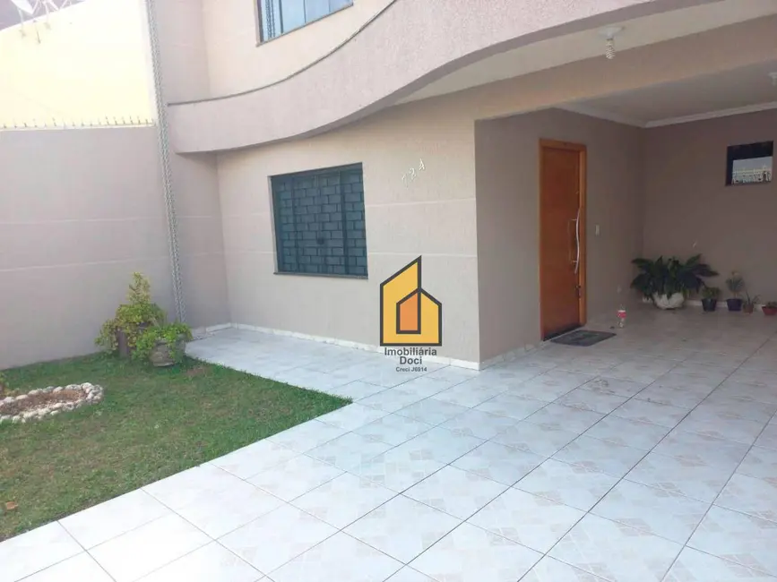 Sobrado com 3 quartos à venda, 144m2 em Iguaçu, Araucaria - PR - imagem 4 Foto 4 de Sobrado com 3 quartos à venda, 144m2 em Iguaçu, Araucaria - PR