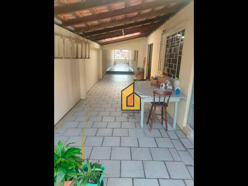 Foto 2 de Sobrado com 2 quartos à venda, 480m2 em Fazenda Velha, Araucaria - PR