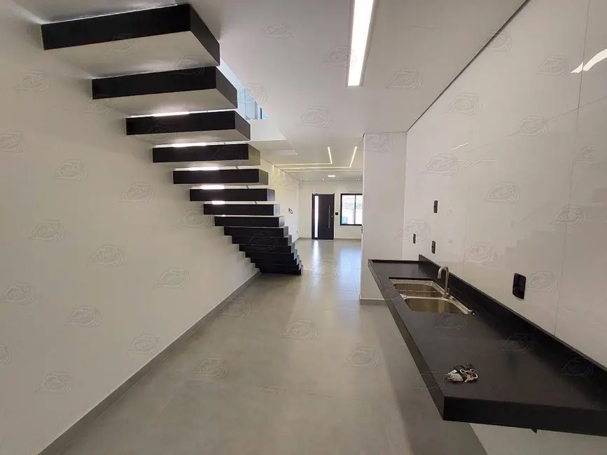 Foto 8 de Casa com 3 quartos à venda, 139m2 em Itarare - SP