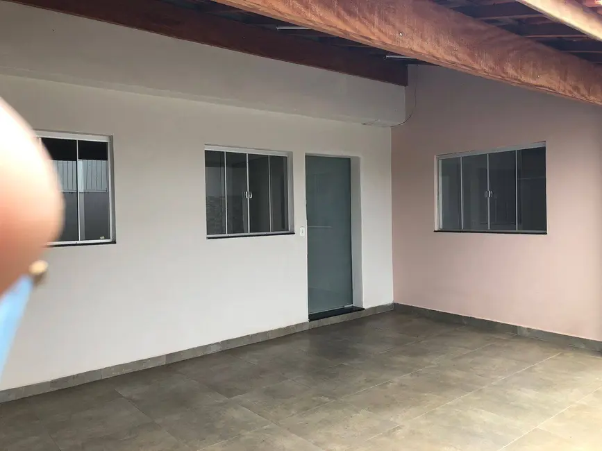 Foto 8 de Casa com 2 quartos à venda, 138m2 em Itarare - SP