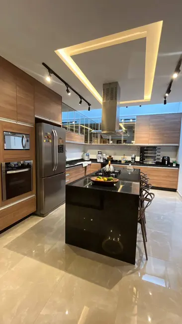 Foto 7 de Casa com 3 quartos à venda, 160m2 em Itarare - SP