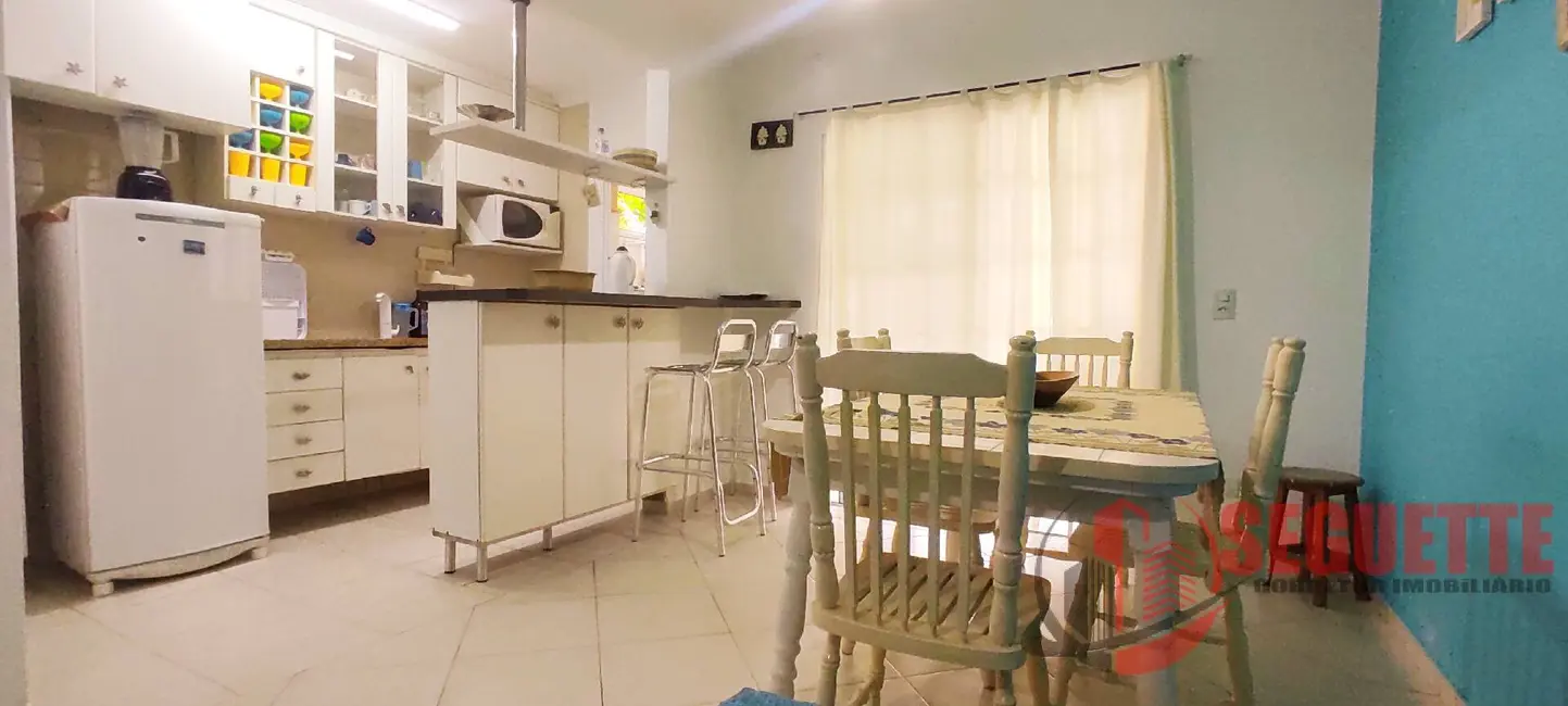 Foto 6 de Casa com 2 quartos para alugar, 69m2 em Riviera de São Lourenço, Bertioga - SP