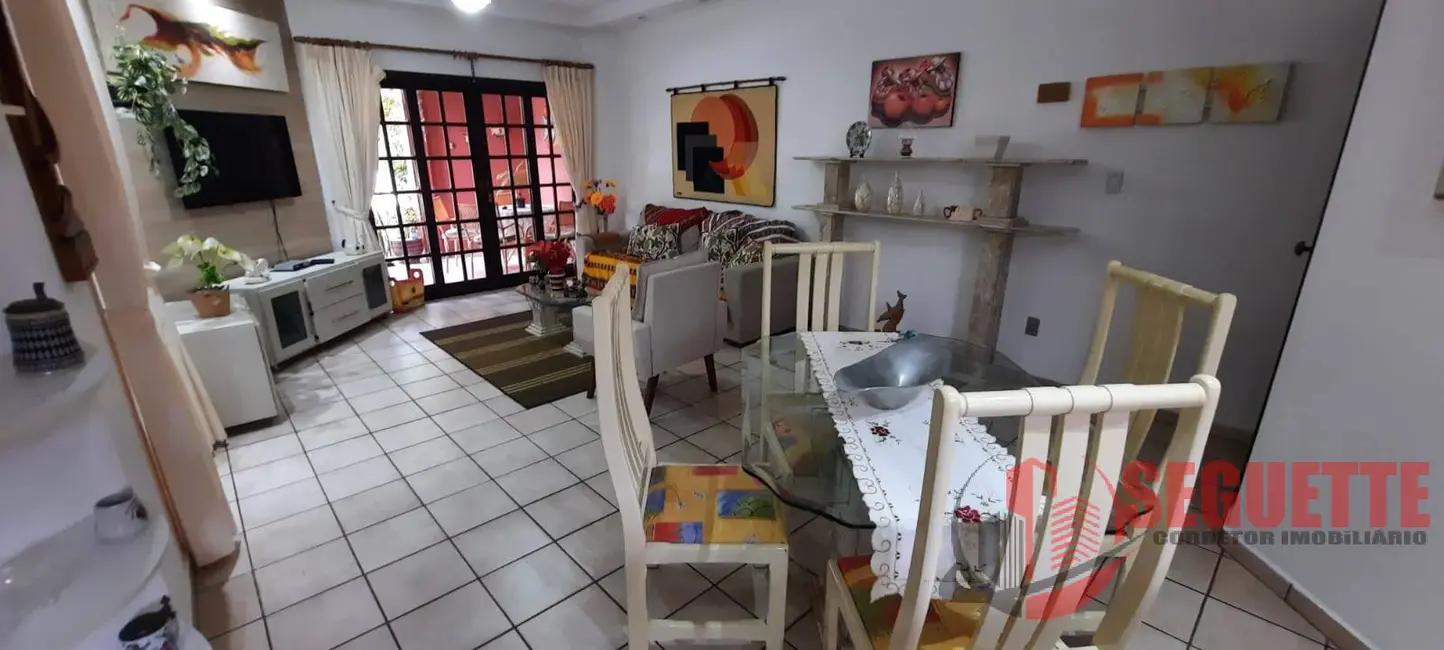 Foto 2 de Casa com 2 quartos para alugar, 103m2 em Riviera de São Lourenço, Bertioga - SP