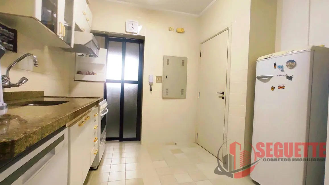 Foto 4 de Apartamento com 3 quartos à venda, 135m2 em Riviera de São Lourenço, Bertioga - SP